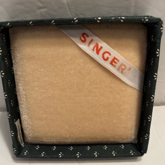 Vintage Singer Sewing Case Box Collapsible Cube Box Padded Thread Fabric… - Picture 4 of 12